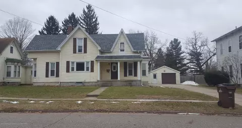 218 E Hamlin St, Eaton Rapids, MI 48827 photo 1