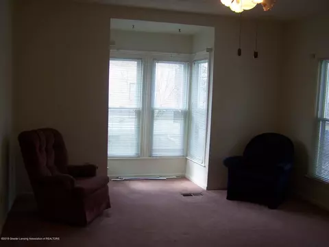 218 E Hamlin St, Eaton Rapids, MI 48827 photo 11