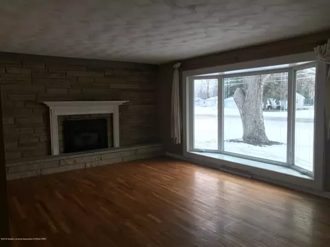 1713 E Stoll Rd, Lansing, MI 48906 photo 6