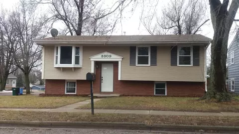 3309 Walker Rd, Lansing, MI 48906 photo 1