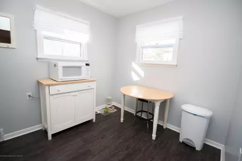 1817 Alpha St, Lansing, MI 48910 photo 9