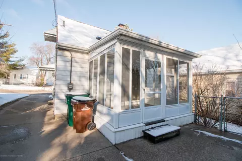 1817 Alpha St, Lansing, MI 48910 photo 5