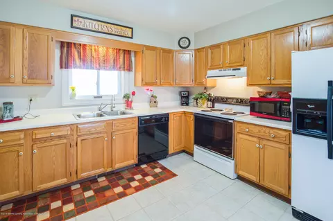 1747 E Townsend Rd, Saint Johns, MI 48879 photo 12