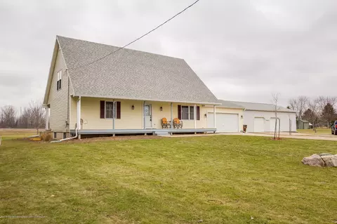 1747 E Townsend Rd, Saint Johns, MI 48879 photo 1