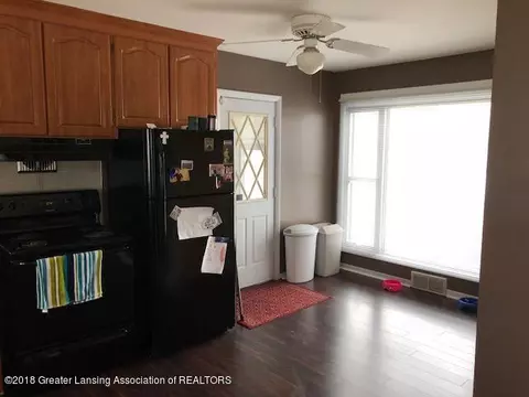 2139 Coolidge St, Lansing, MI 48906 photo 9