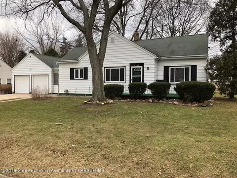 2139 Coolidge St, Lansing, MI 48906 photo 1
