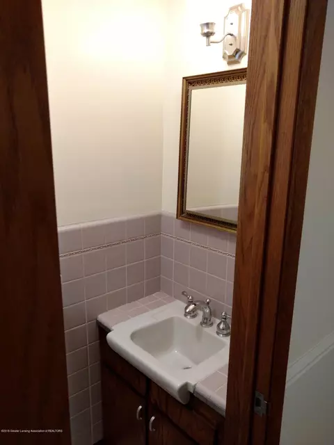 1730 Nottingham Rd, Lansing, MI 48911 photo 17