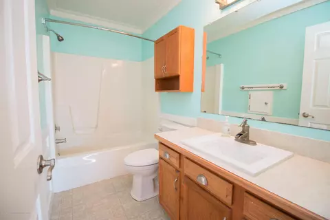 220 E Claremore Dr, Lansing, MI 48911 photo 13