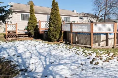 220 E Claremore Dr, Lansing, MI 48911 photo 23