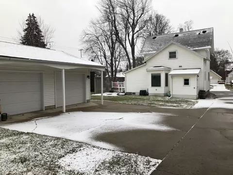 507 E Higham St, Saint Johns, MI 48879 photo 5