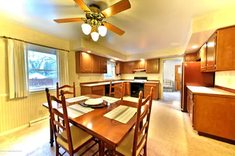 1206 Pine St, Grand Ledge, MI 48837 photo 5