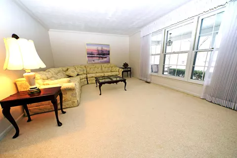 1206 Pine St, Grand Ledge, MI 48837 photo 16