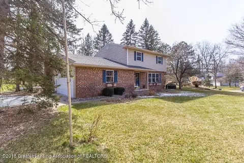 1611 Waxwing, Dewitt, MI 48820 photo 2
