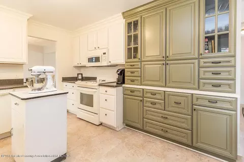 1611 Waxwing, Dewitt, MI 48820 photo 6