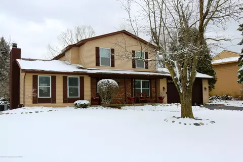 2104 Piney Point Dr, Lansing, MI 48917 photo 1
