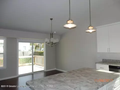 302 N Scott St, Dewitt, MI 48820 photo 5