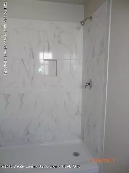 302 N Scott St, Dewitt, MI 48820 photo 12