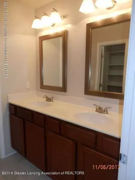 302 N Scott St, Dewitt, MI 48820 photo 14