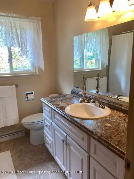 1369 W Dill Rd, Dewitt, MI 48820 photo 4