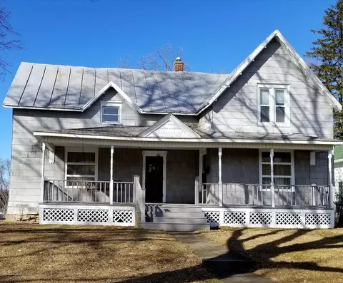 335 E Oak St, Mason, MI 48854 photo 1