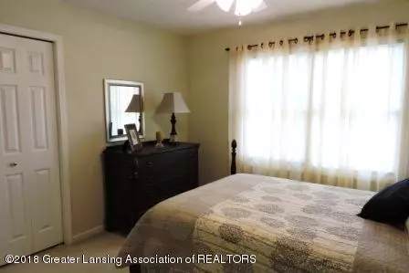 13102 Blaisdell Dr, Dewitt, MI 48820 photo 21