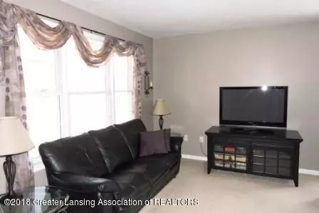 13102 Blaisdell Dr, Dewitt, MI 48820 photo 4