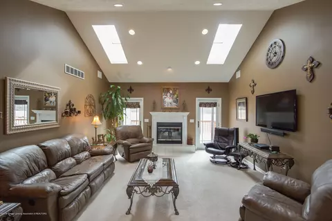 10555 W Cutler Rd, Eagle, MI 48822 photo 7