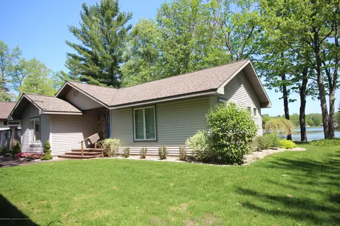 4985 Ruby Dr, Gladwin, MI 48624 photo 28