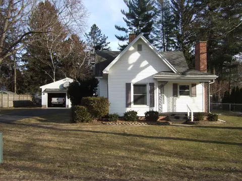154 Cherry, Dimondale, MI 48821 photo 1