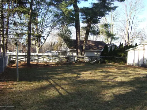 154 Cherry, Dimondale, MI 48821 photo 21