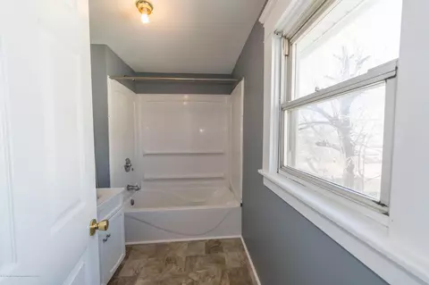 816 E North St, Lansing, MI 48906 photo 13