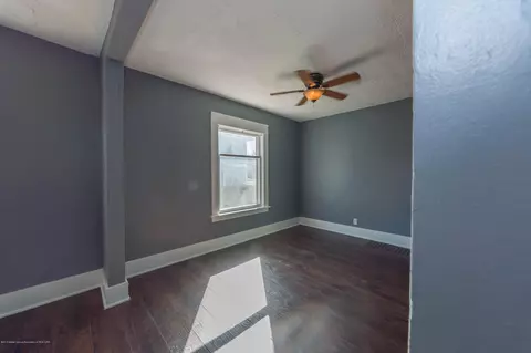 816 E North St, Lansing, MI 48906 photo 4