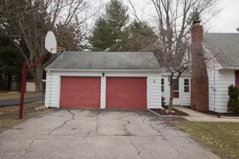 5642 Green Rd, Haslett, MI 48840 photo 35