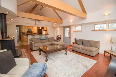 5642 Green Rd, Haslett, MI 48840 photo 4