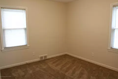 624 Iris Ave, Lansing, MI 48917 photo 12