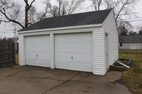 624 Iris Ave, Lansing, MI 48917 photo 14