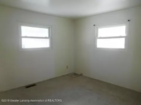 341 N Rogers St, Mason, MI 48854 photo 8