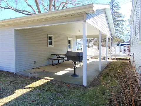 121 E Willow, Perry, MI 48872 photo 21