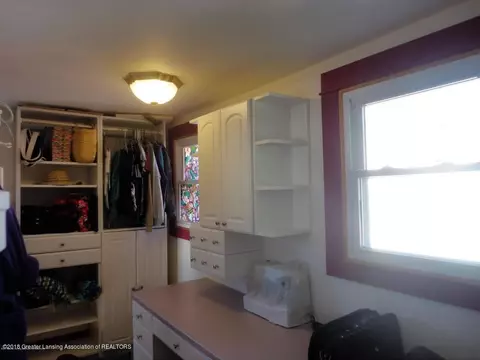 405 E Walker St, Saint Johns, MI 48879 photo 6