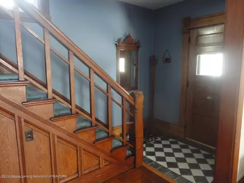 405 E Walker St, Saint Johns, MI 48879 photo 14