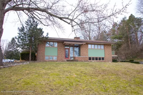 4909 Grandwoods Dr, Lansing, MI 48917 photo 5