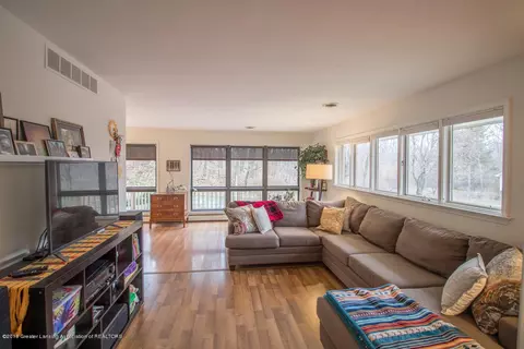 4909 Grandwoods Dr, Lansing, MI 48917 photo 29