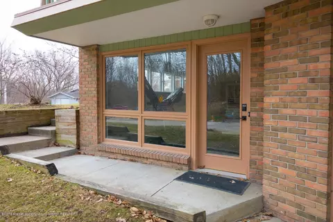 4909 Grandwoods Dr, Lansing, MI 48917 photo 15