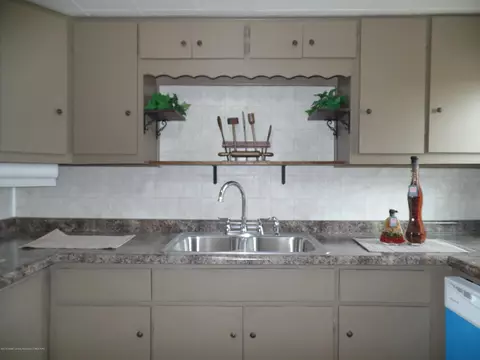 2144 Gilbert Rd, Lansing, MI 48911 photo 14