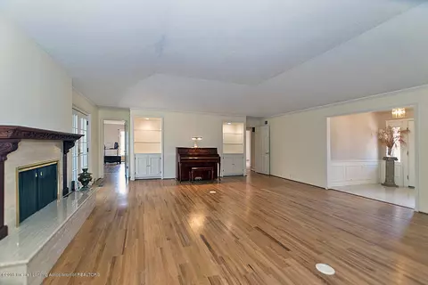 4530 Comanche, Okemos, MI 48864 photo 6