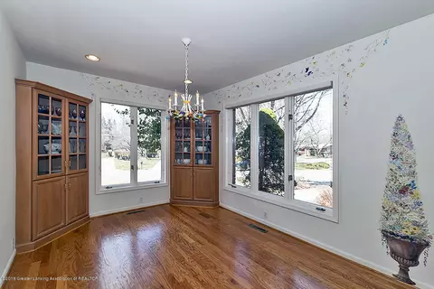 4530 Comanche, Okemos, MI 48864 photo 10