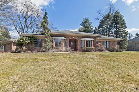 4530 Comanche, Okemos, MI 48864 photo 1
