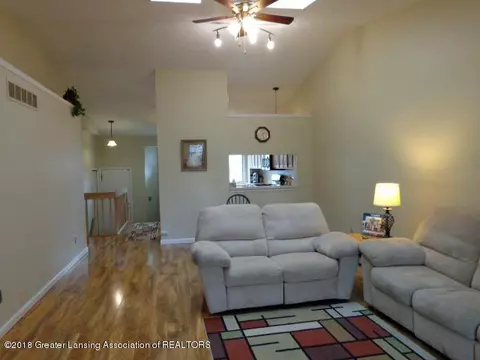 1100 Boulder Ct, Lansing, MI 48917 photo 4