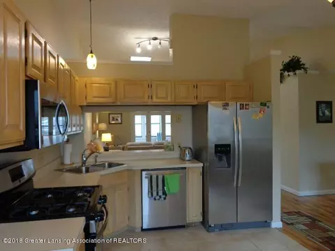 1100 Boulder Ct, Lansing, MI 48917 photo 7