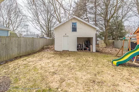 640 E Cavanaugh Rd, Lansing, MI 48910 photo 17